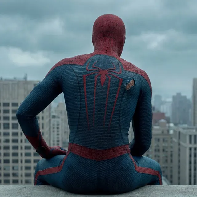 Comic / Storyboard - Cinematic Superhero Rooftop Prompt